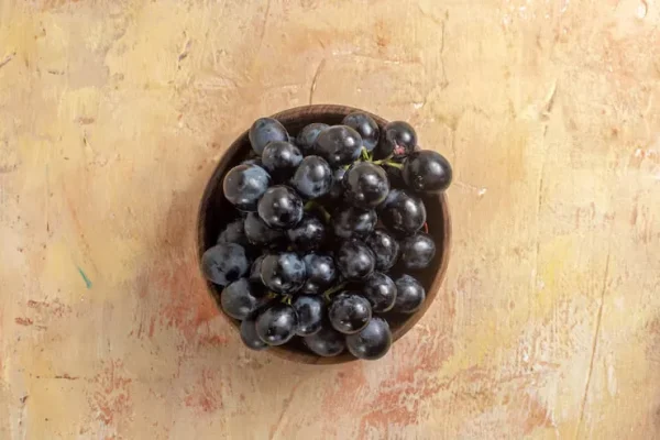 Black Grapes